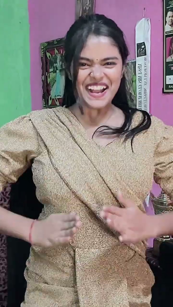 #ढोड़ी की गजब गहराई है #kanishkamal#shorts #bhojpuriviralsong #shorts