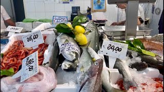 картинка: В рибния магазин + Паоло готви спагети с морски дарове/ Амалфийското крайбрежие