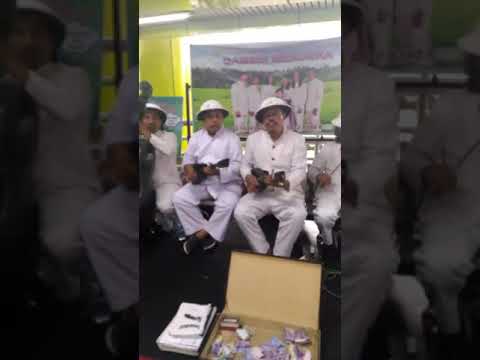 Seni Keroncong Jalanan... Music Art...