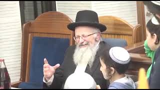 עין טובה ודיבור טוב - הרב שמואל אליהו על זכריה באומל ז"ל