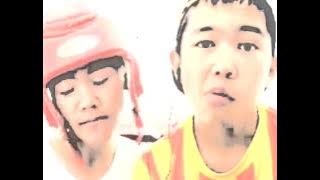 Қыз көкірекшесін, сосын трусисын баяу шешеді онлайн видео Шұлықтар аналық секс