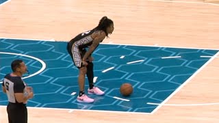 Ja Morant uses 30 seconds of game time without touching the ball vs Hornets 😂 screenshot 4