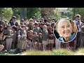 Crowd waiting for Jane Goodall &#39;shocked&#39; to learn of death