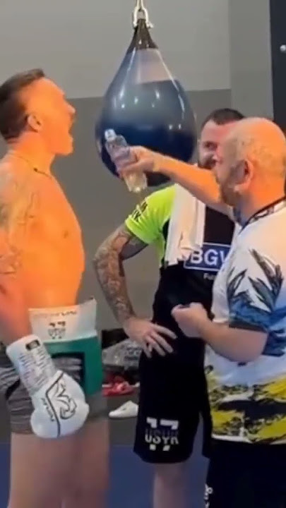BTS oleksander Usyk dances tataki before the biggest heavyweight boxing in history😂