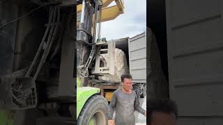 Stone Unloading Process - Good tools and machinery make work easy