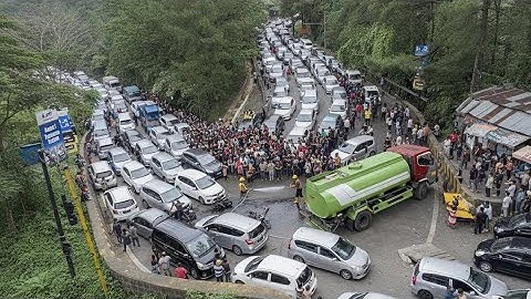 SITUASI PALING KACAU HARI INI DI SITINJAU LAUIK !! Kembali Terjadi Tumpahan Muatan Minyak Kejalan