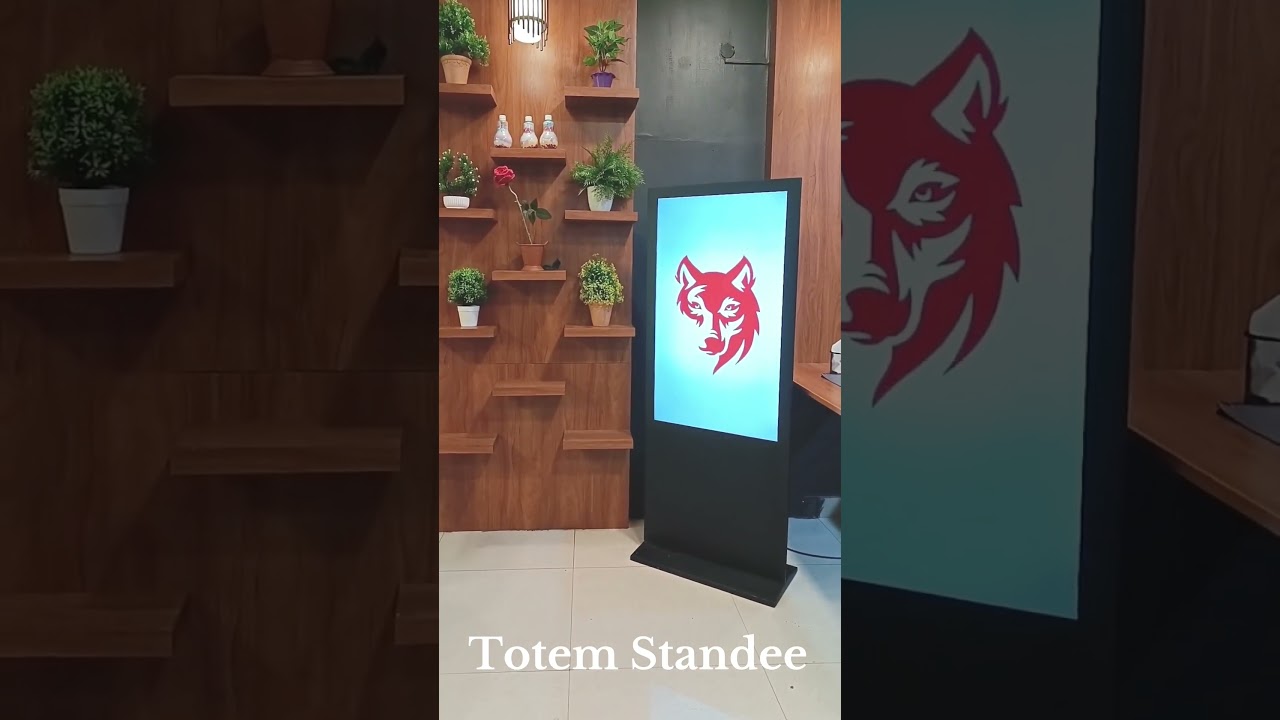 Totem Digital Standee 