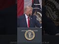 Trump asegura que Irán nunca obtendrá un arma nuclear en medio de críticas internas