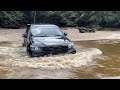 We went to a river and this happened   hilux vs water crossing