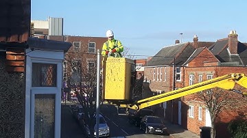Changing Over A Street Lighting Lantern.