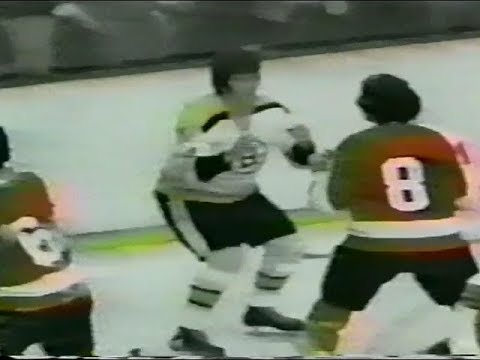 Dave Schultz vs Terry O'Reilly Round 3 & Bobby Clarke scores the OT game winning goal