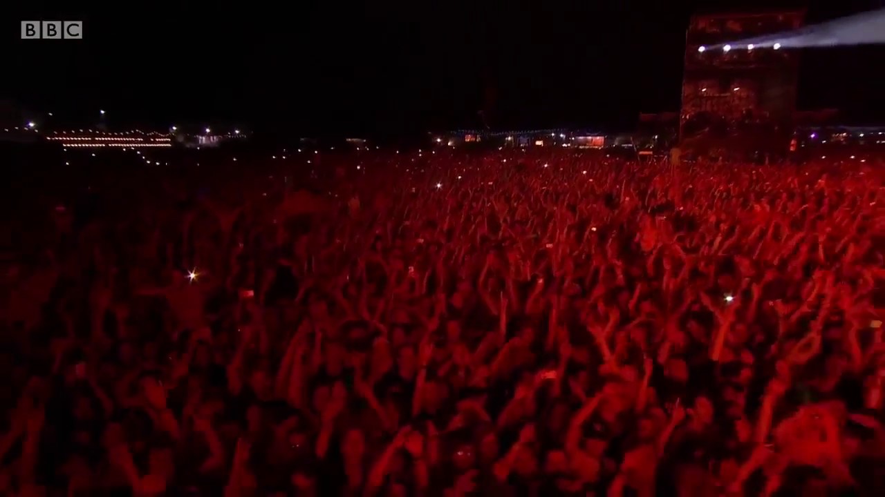 Red Hot Chili Peppers Dani California live at Reading Festival 2016