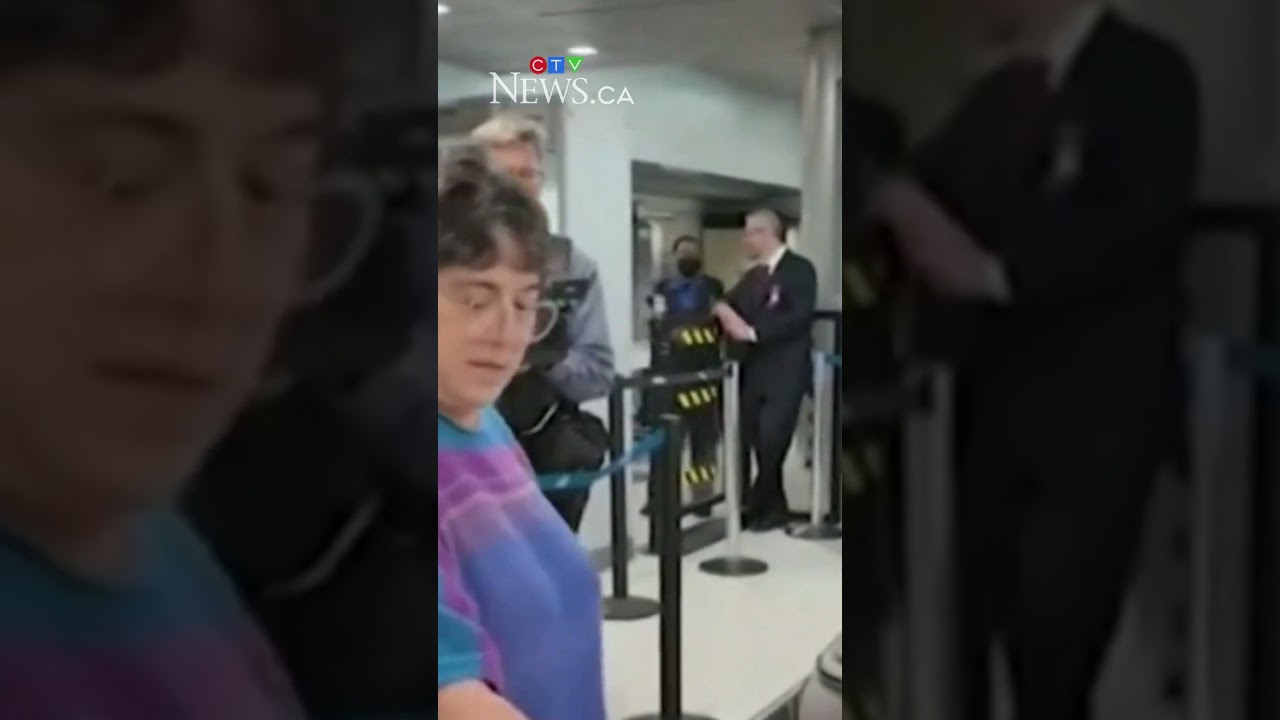 U.S. border agents ramping up searches of electronic devices