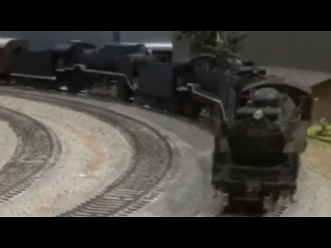 HOゲージ、蒸気機関車、D51三重連＋貨物列車、走行動画