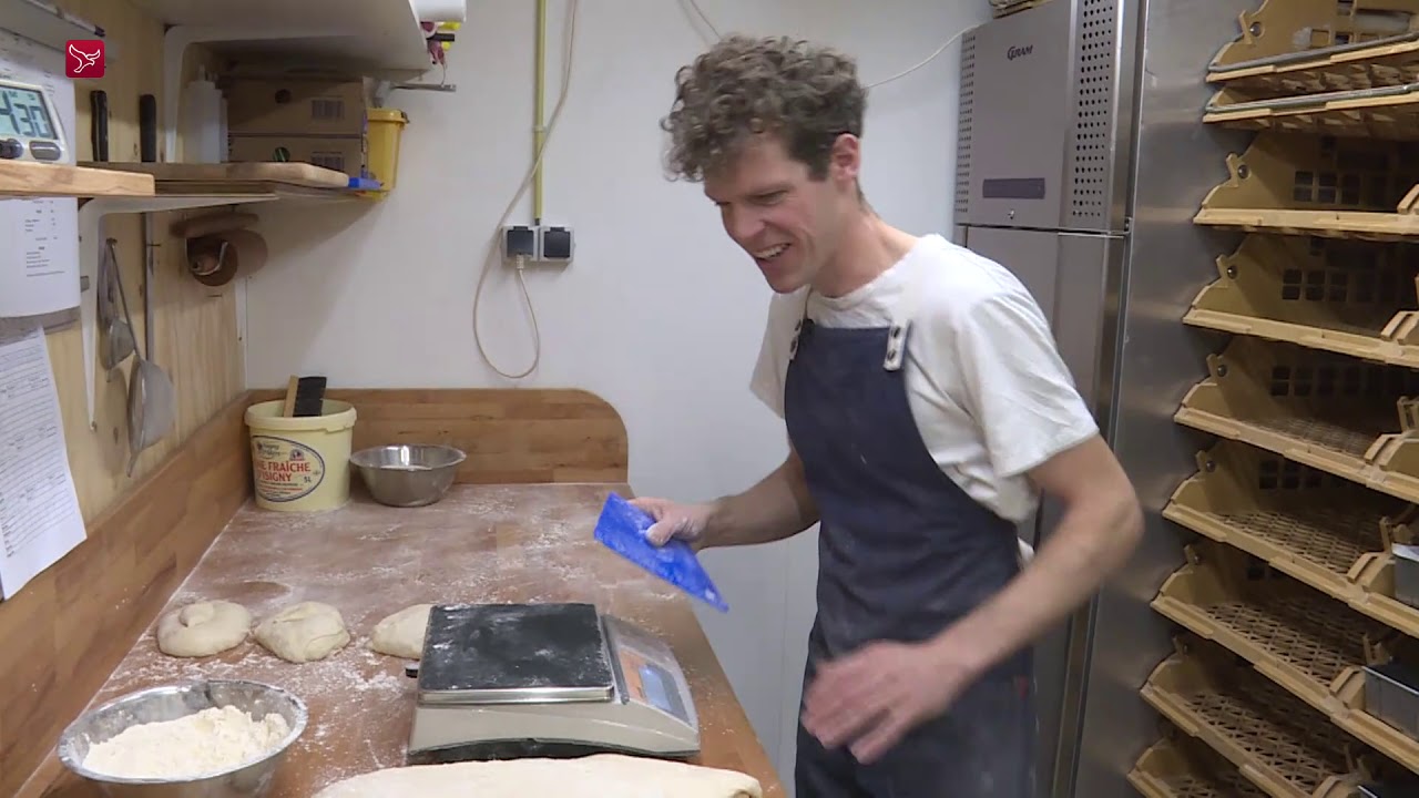 200 broden bakken vanuit een schuur in Almere
