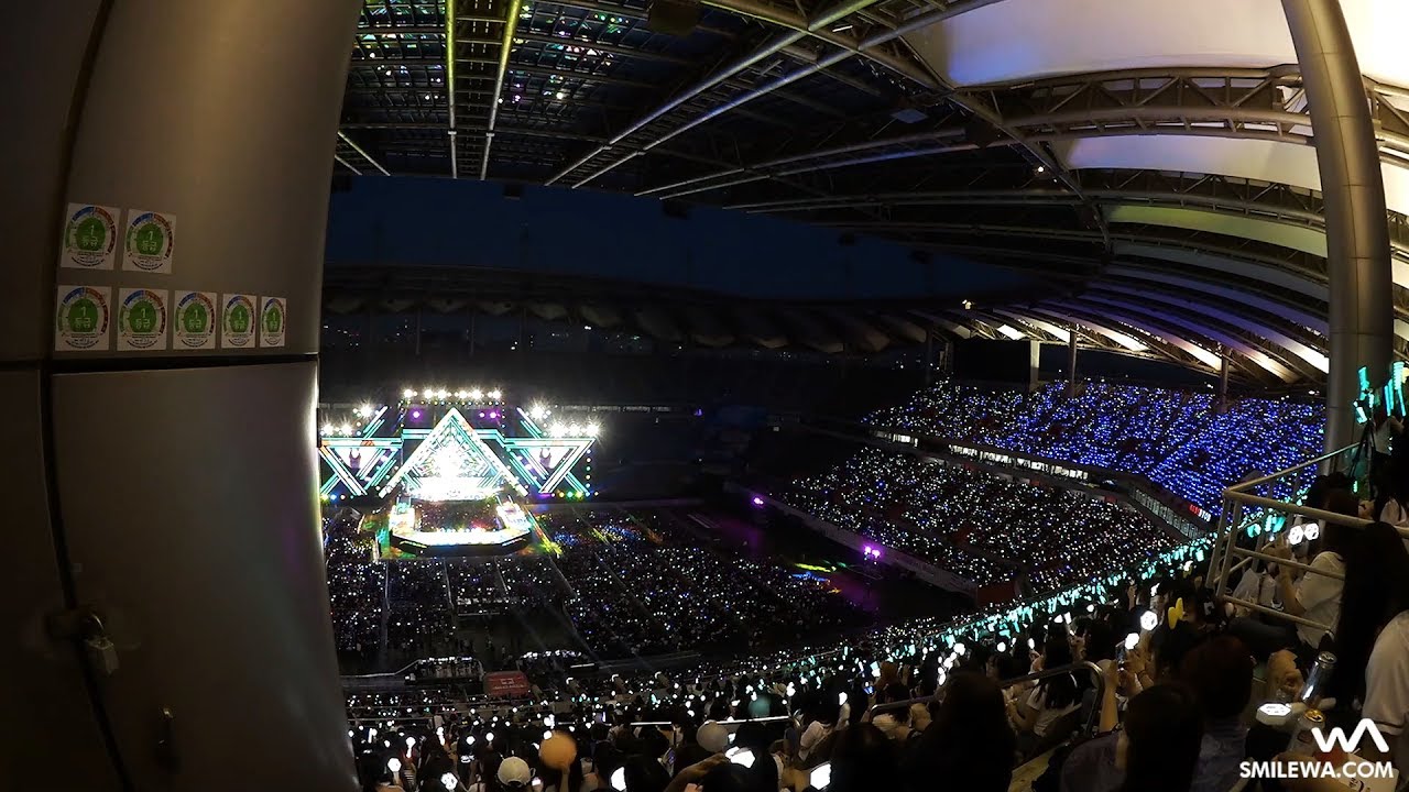 드림콘서트 떼창 탑뷰 직캠 - 레드벨벳 'Rookie' @170603 상암 월드컵경기장 Fancam by -wA-