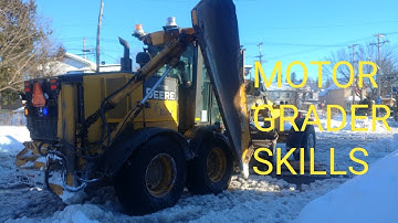 John Deere 770G Motor Grader Skills on a Frozen Flooded Street