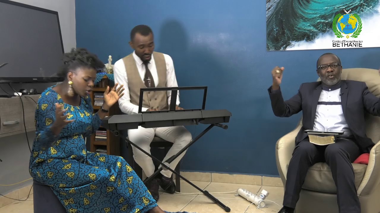 Culte familial en Live (confinement) avec le Rév. Francis Michel MBADINGA