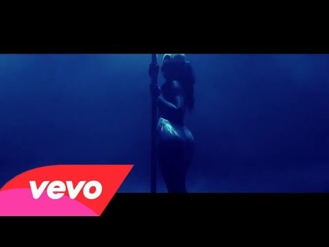 Rihanna ~ Pour It Up (Lyrics - Sub. Español) Official Video