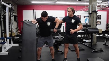 One Arm Dumbbell Upright Row for the Upper Trap and Medial Delt