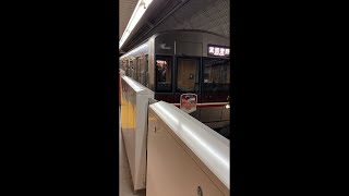大阪メトロⓂ️Ⓜ️の御堂筋線の北大阪急行電鉄の8000系の並びの撮影