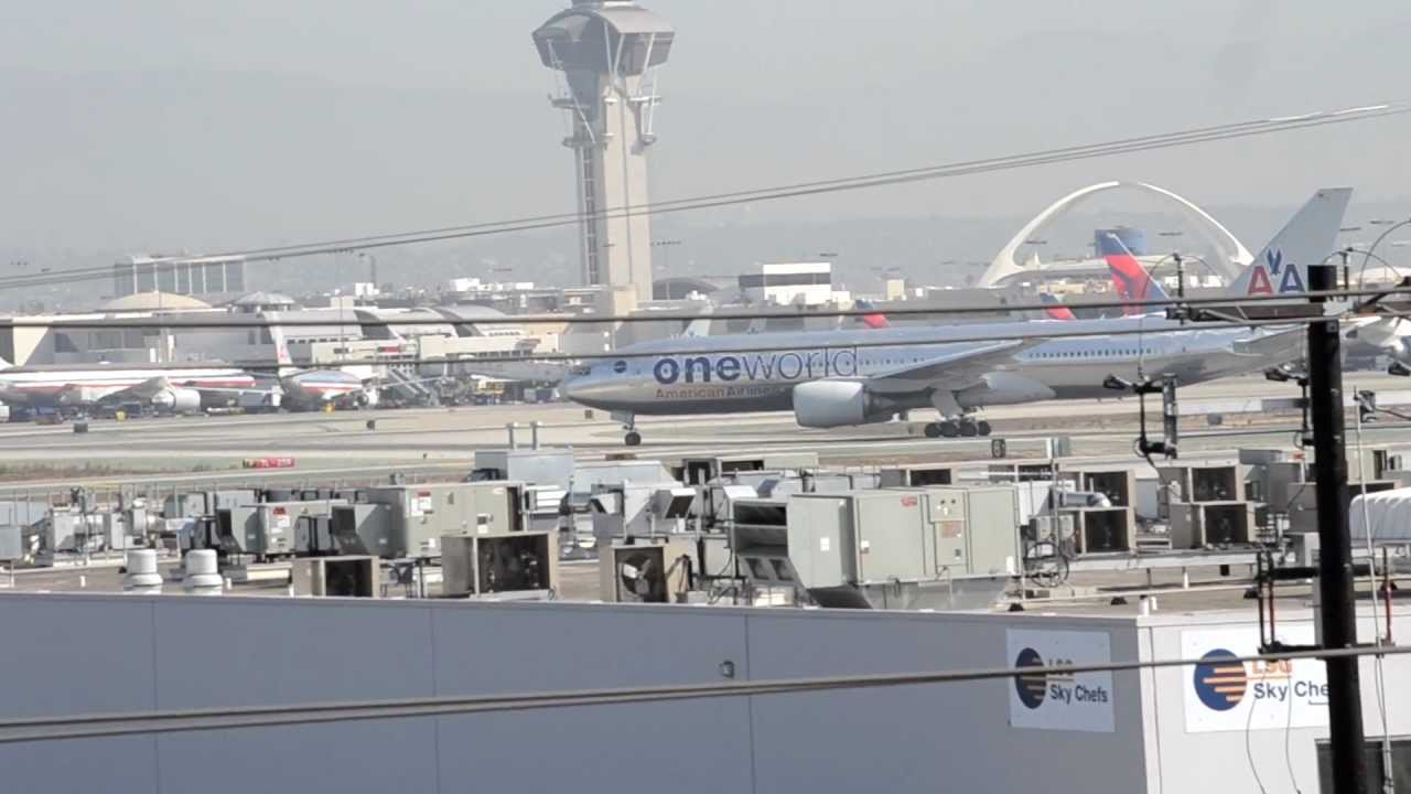 LAX South Ramp Overview (American Airlines Boeing 777-200ER Oneworld ...