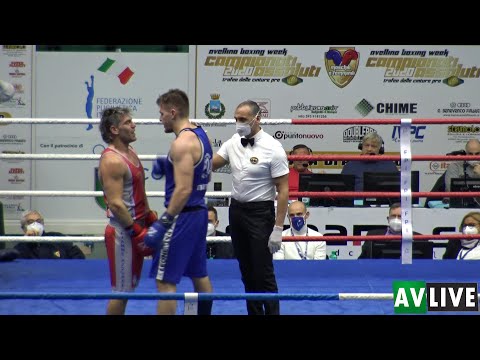Boxe, Assoluti 2020: Clemente Russo conquista la finale, Tonishev si arrende ai punti