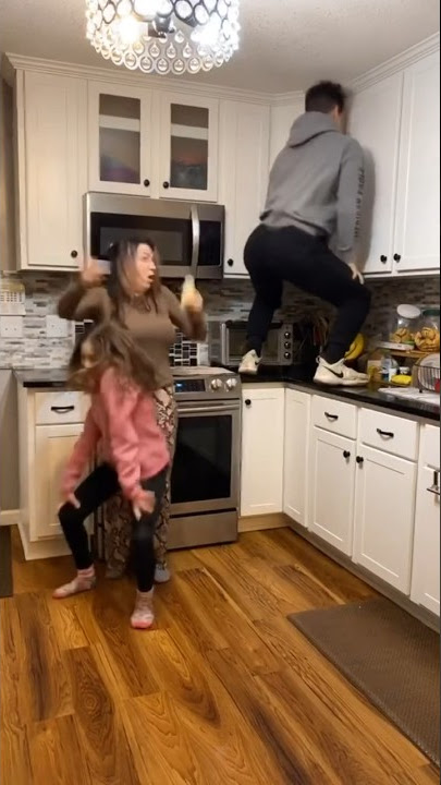 LOOK AT MY MOM’S REACTION 🤣 #shorts