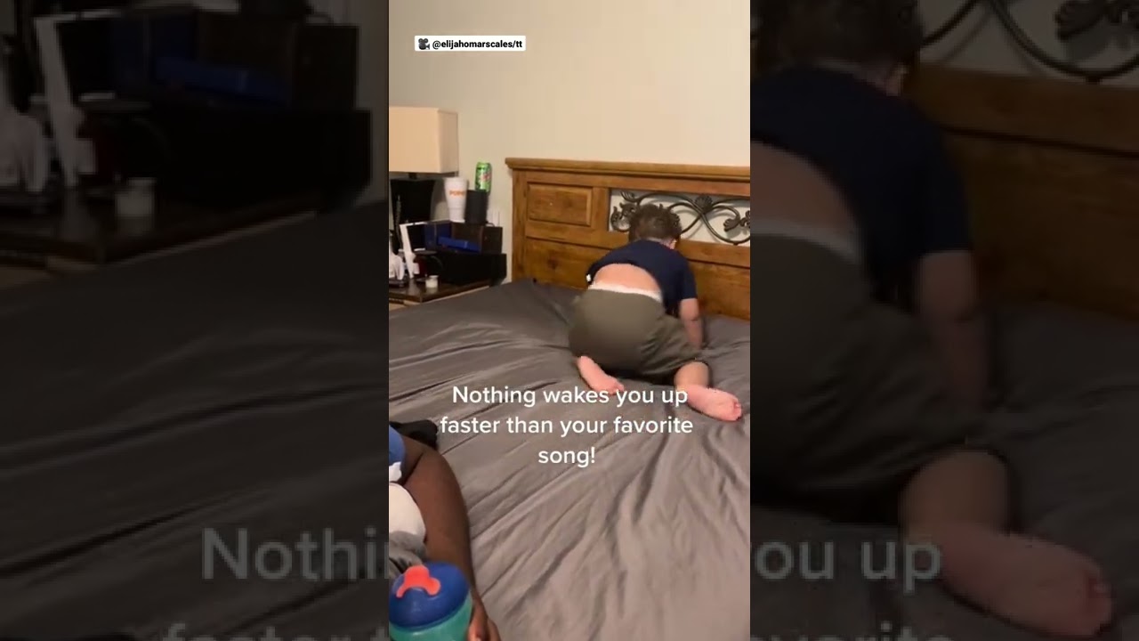 Parents wake up toddler to his favorite song and his reaction is so adorable ❤️❤️