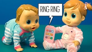 Emma enseña a Pekebaby a usar el móvil ¡No podía llamar a su mamá! by Jugueteando 6,088,814 views 7 years ago 9 minutes, 44 seconds