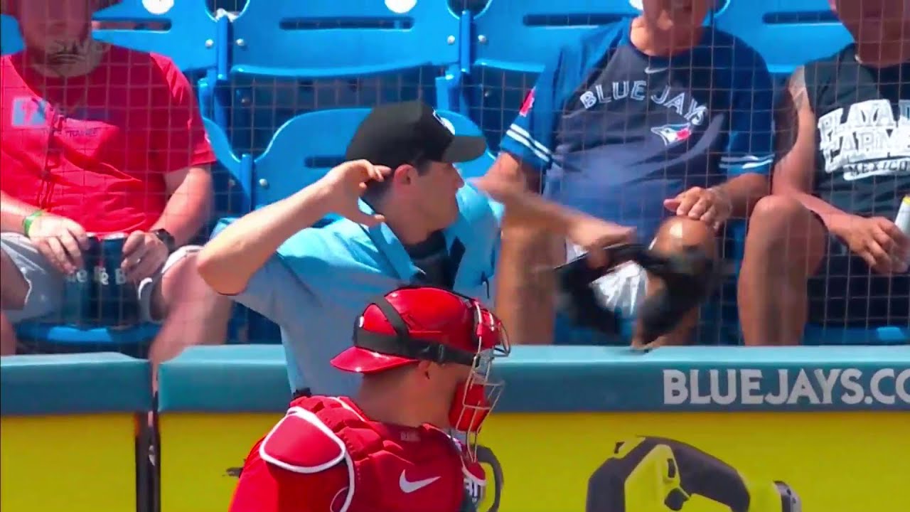 Phillies C J.T. Realmuto ejected by ump for  not catching a ball