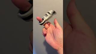 GoBiggeR Sinian Aluminum フィジェットトイ この白色はマイクロアーク