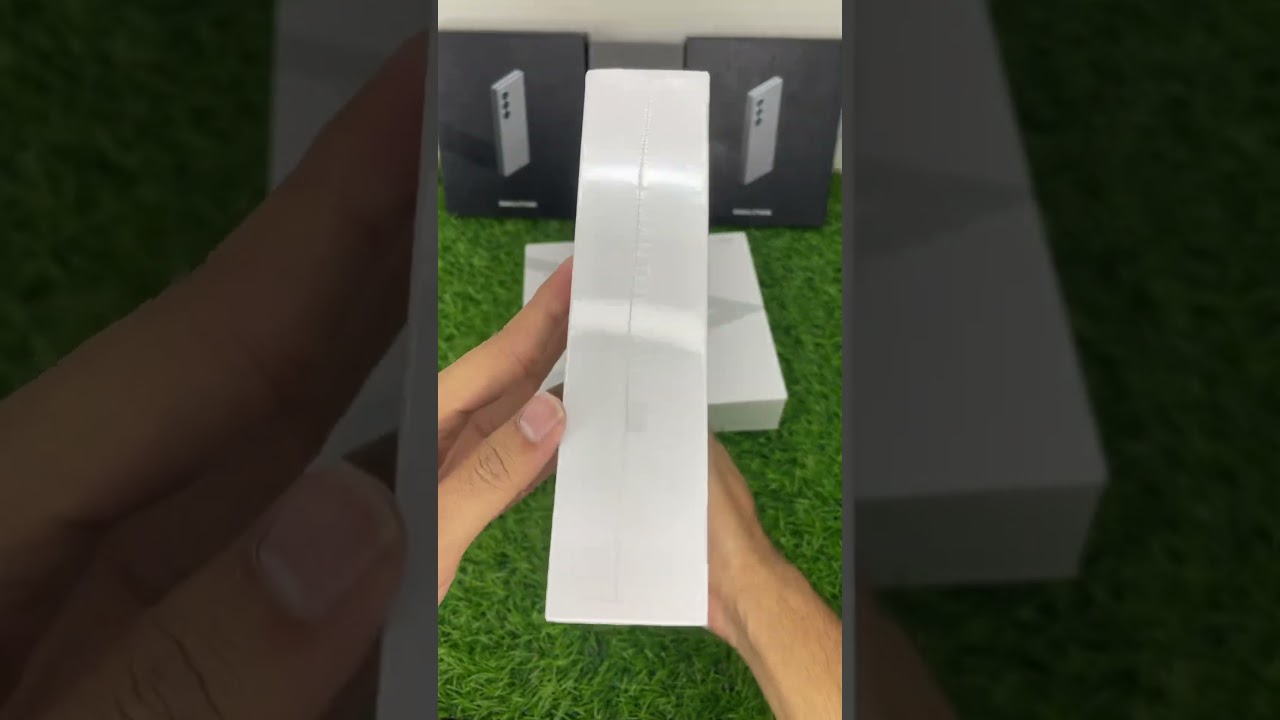 Tecno Phantom V Flip 5G Sealed Pack best price at (Digitalarcade.in) #tecnologia #smartphone