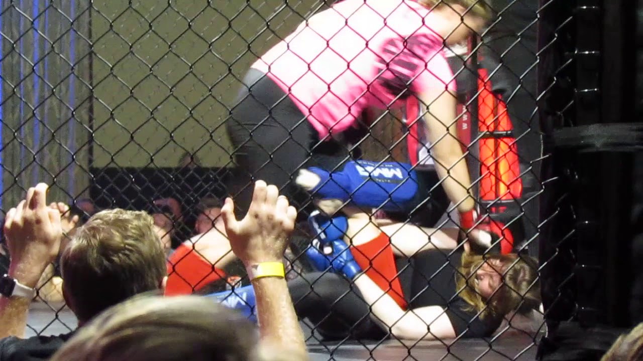2nd Stacy "The Hooligan" Holmes vs Lauren Tilks