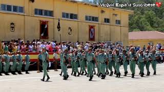 Cómo un huracán de Guerra desfila el 2Tercio, el día de la laureada.