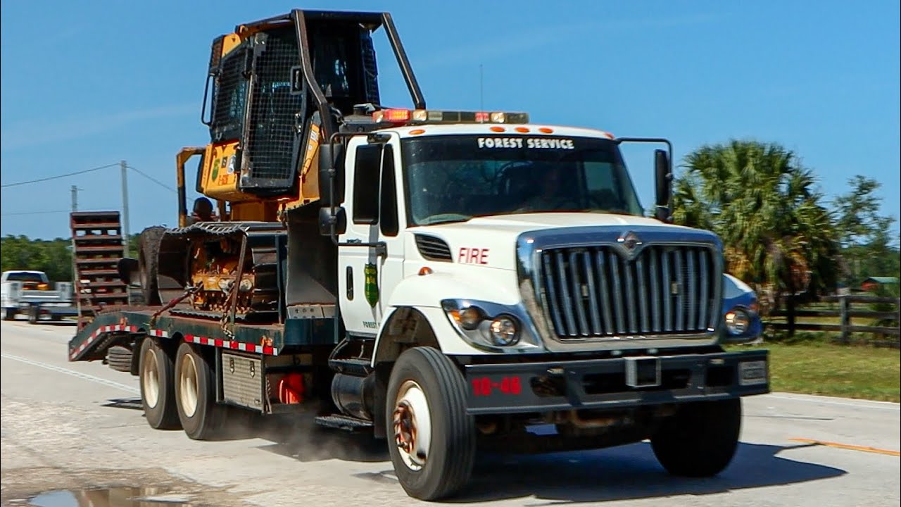 Florida Forest Service Bunnell 46 and Bunnell 114 Responding Emergency