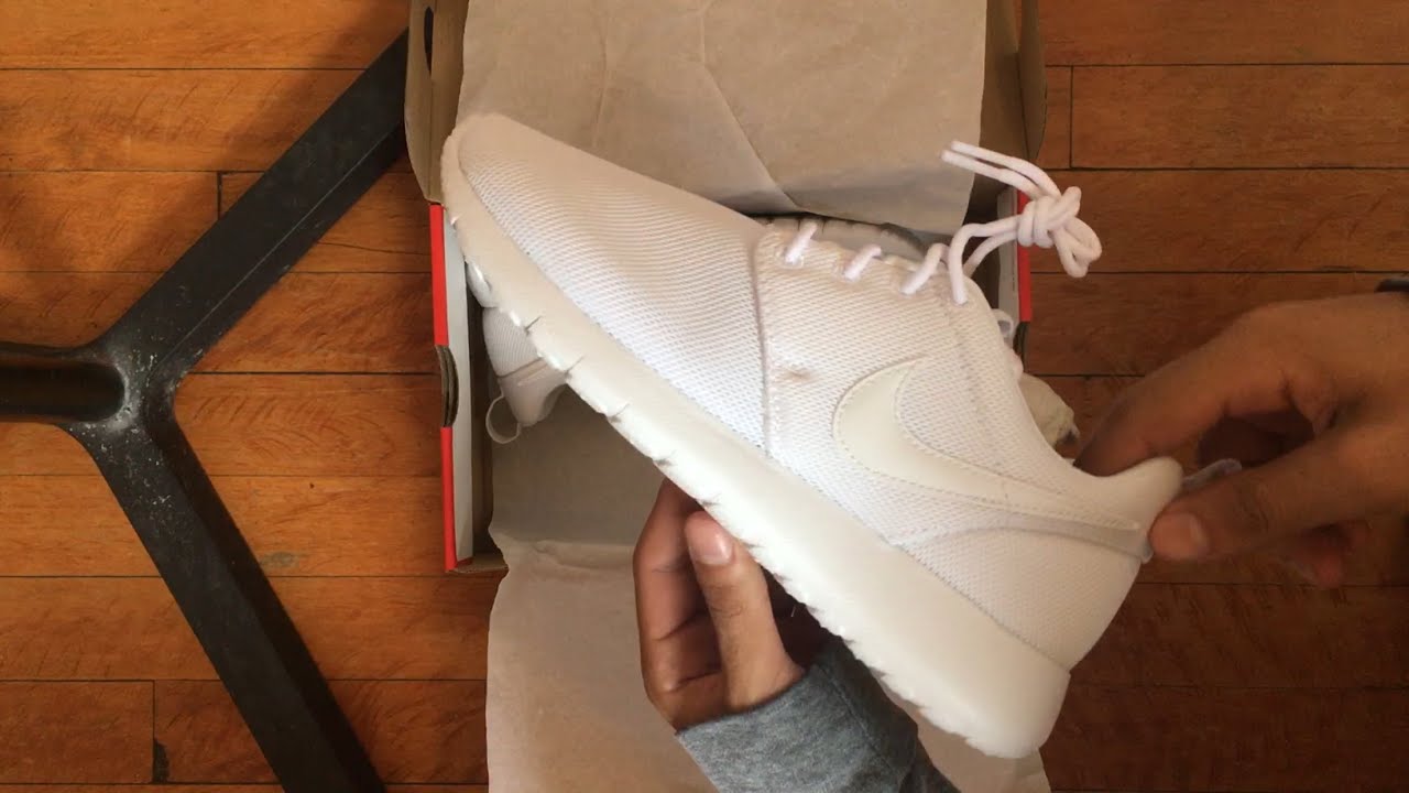 roshe run off white