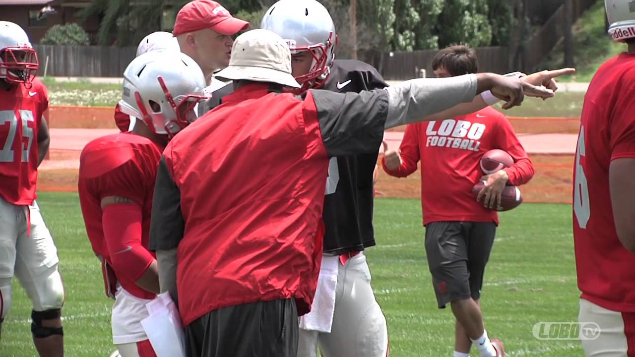 football score 2013 Lobo Football | RB Coach Apollo Wright Mic'd Up