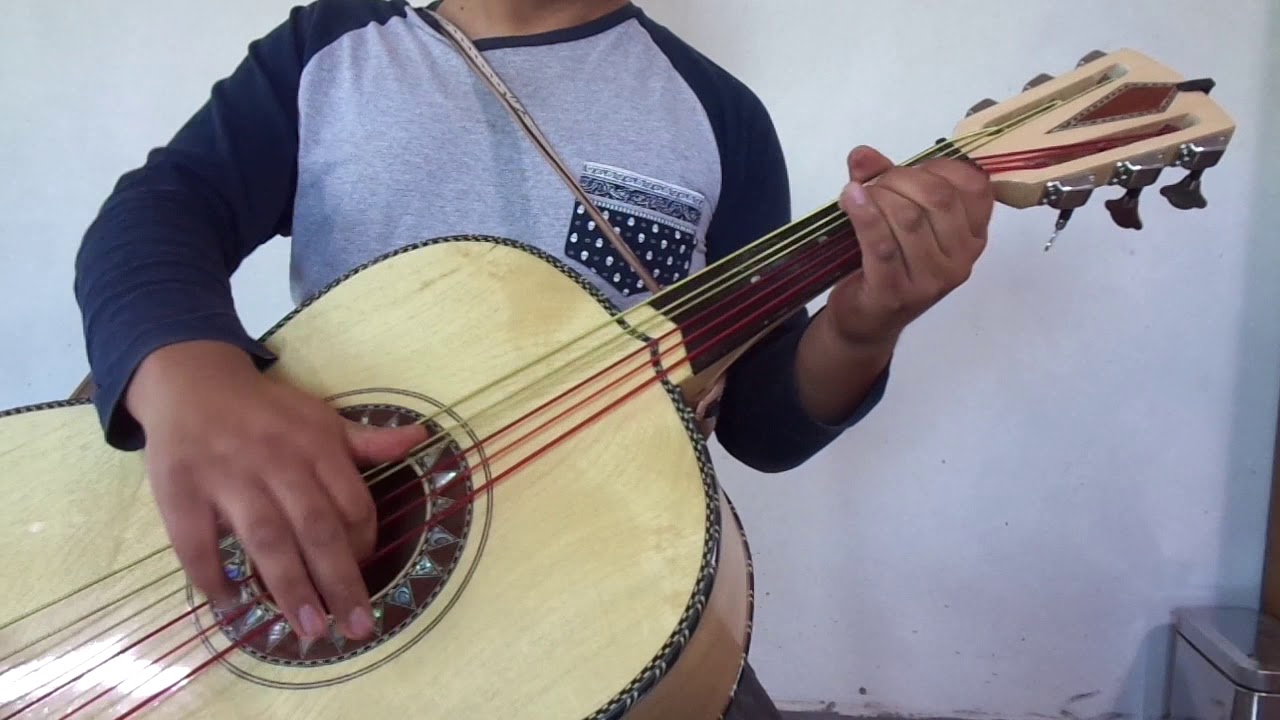 Guitarrón 