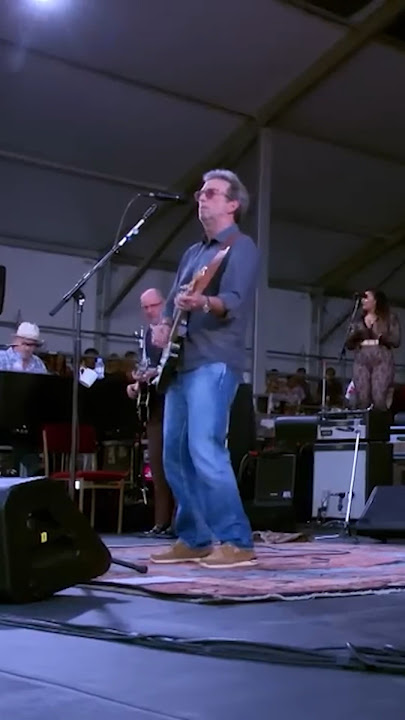 Eric Clapton performing 'Crossroads' at the New Orleans Jazz and Heritage Festival (2014).
