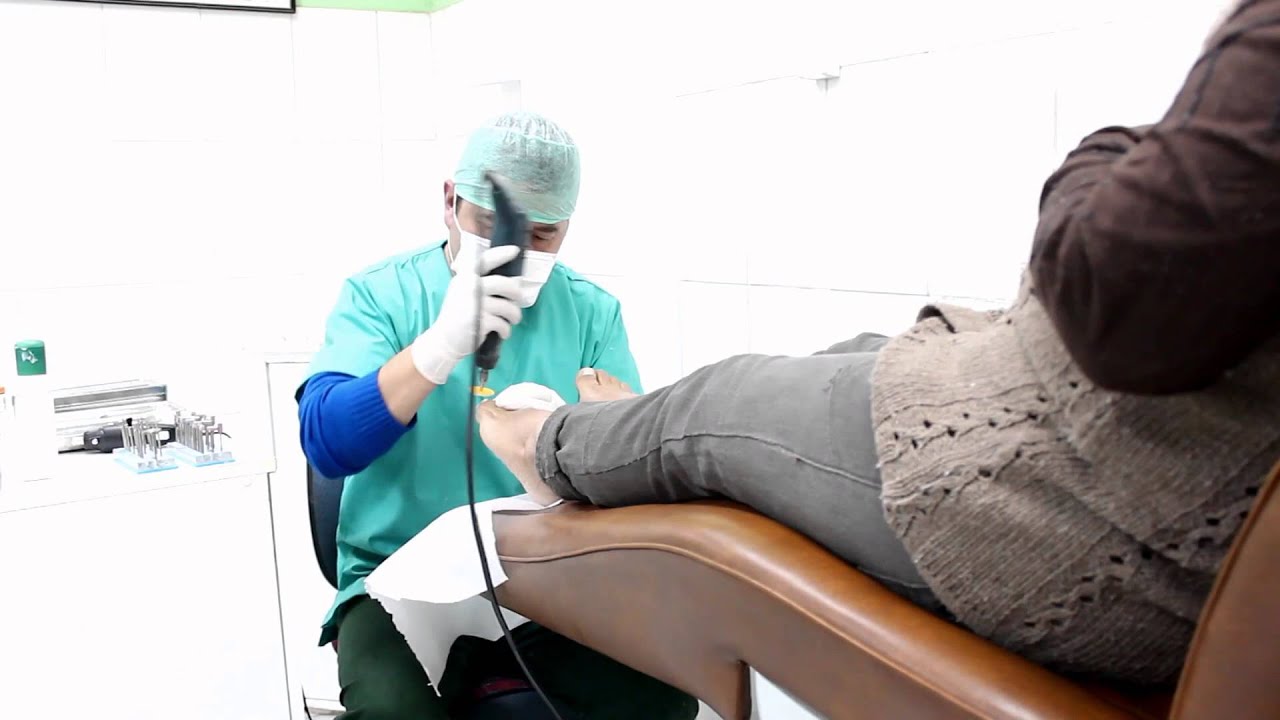 ¿Qué precauciones toma la clínica podológica Pies Sanos para garantizar la esterilidad de los instrumentos?