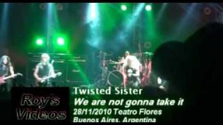Video thumbnail of "Twisted Sister - We are not gonna take it (28-11-2010) Bs.As. Argentina"