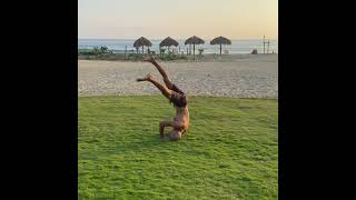Jonathan fletcher- Ido Portal student - soft acrobatics screenshot 5