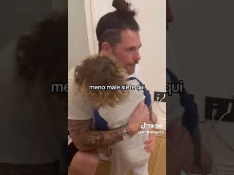 Video Enrico Nigiotti con la sua famiglia ci ha fatto emozionare tanto
