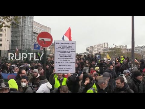 LIVE: Yellow Vests march in Paris ahead of first anniversary
