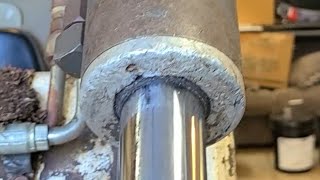 Hydraulic cylinder repair Bobcat 873