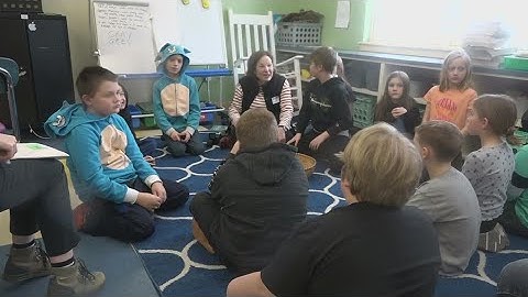 Midcoast art program teaches students to think outside of the box