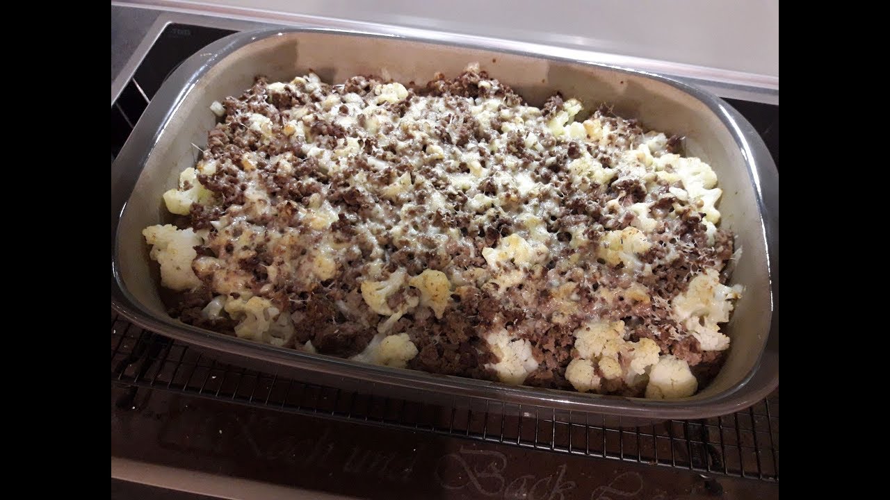 Blumenkohlauflauf mit Kartoffeln und Hack aus der großen Ofenhexe