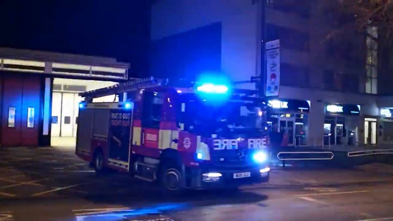 London Fire Brigade  - G242 Southall Pump Turnout From Station