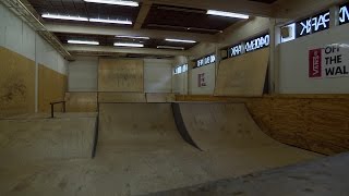 Freestyle Bmxer Tom Van Den Boogaard Springt Over Hoofden Van Deelnemers Marathon Eindhoven